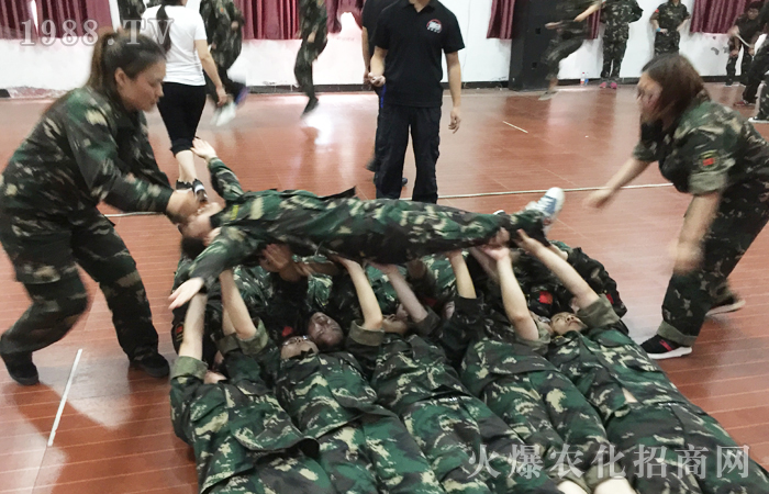 轉變觀念、端正態度,用心做好每一項工作!