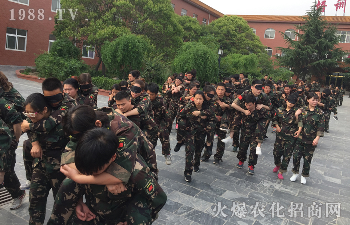 為了家庭、孩子、自己,我們必須全力以赴面對生活的挑戰!