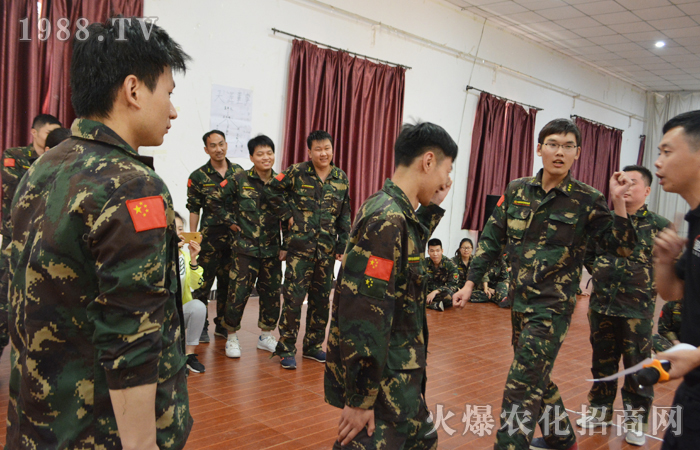 堅毅,責任,用心,全力以赴